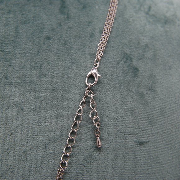 Pre-Owned Triple Strand Necklace with Pendant Holder - Create your own style - Picture 2 of 3